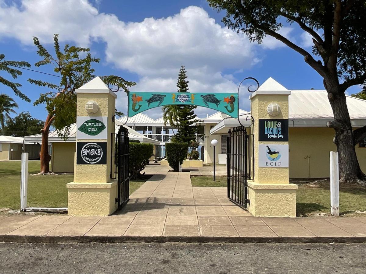 The Frederiksted Hotel Esterno foto