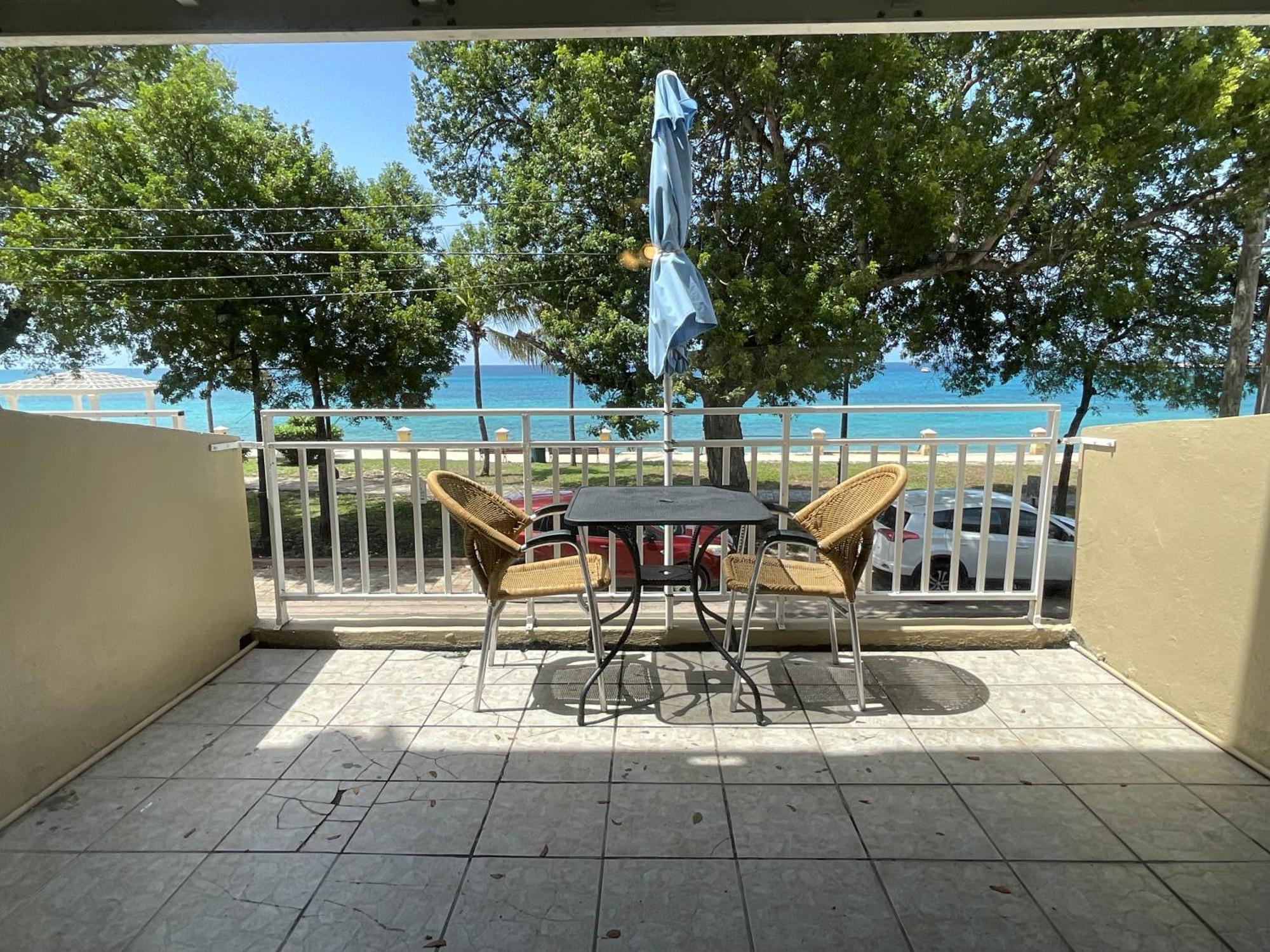 The Frederiksted Hotel Esterno foto