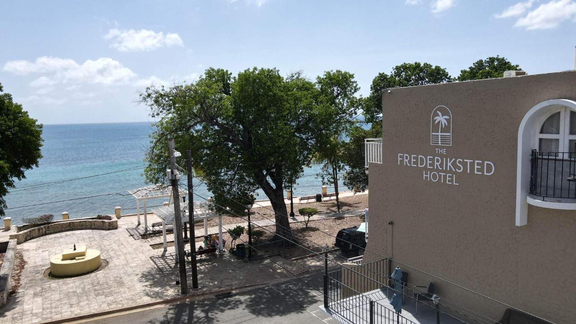 The Frederiksted Hotel Esterno foto