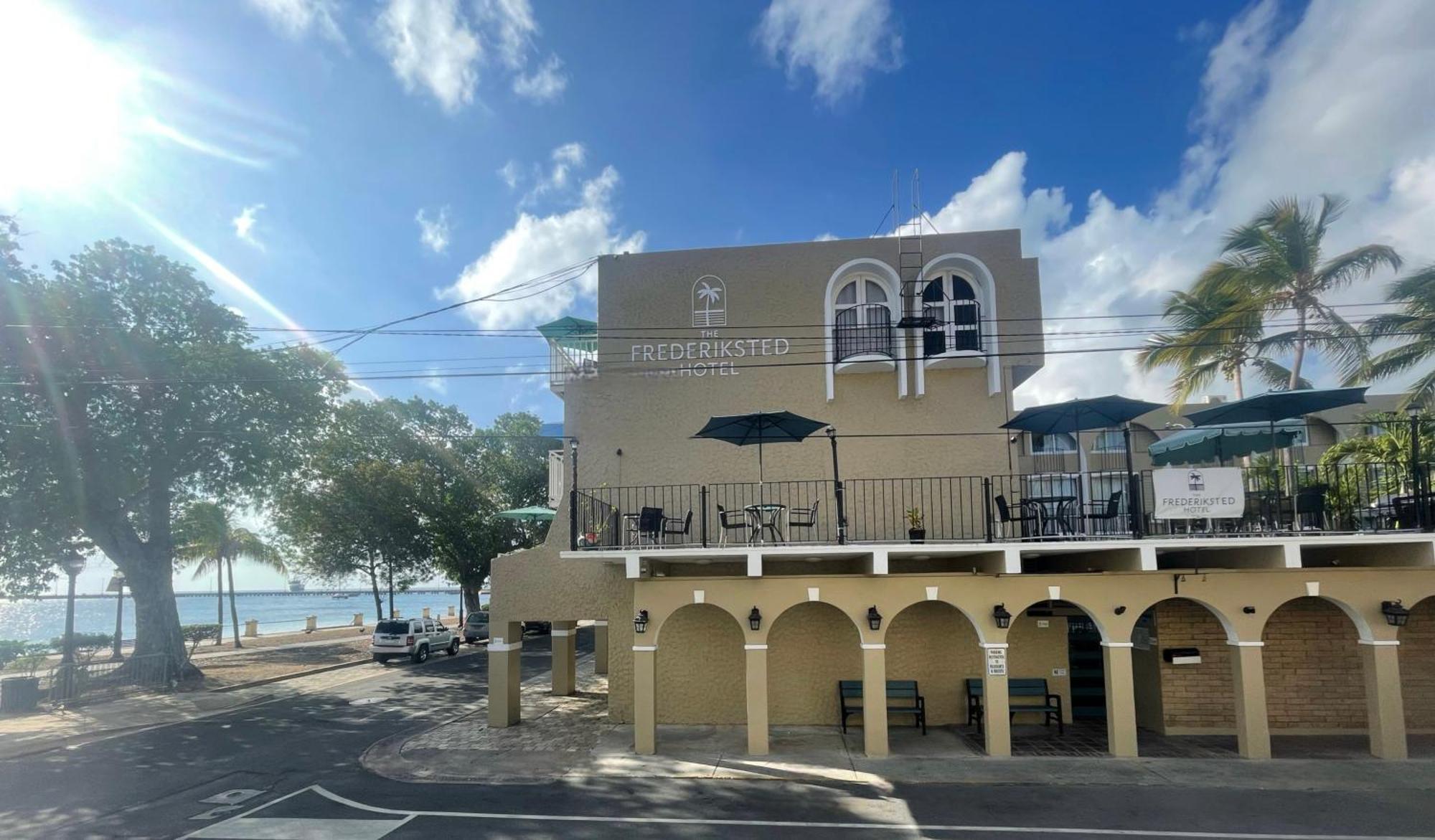 The Frederiksted Hotel Esterno foto