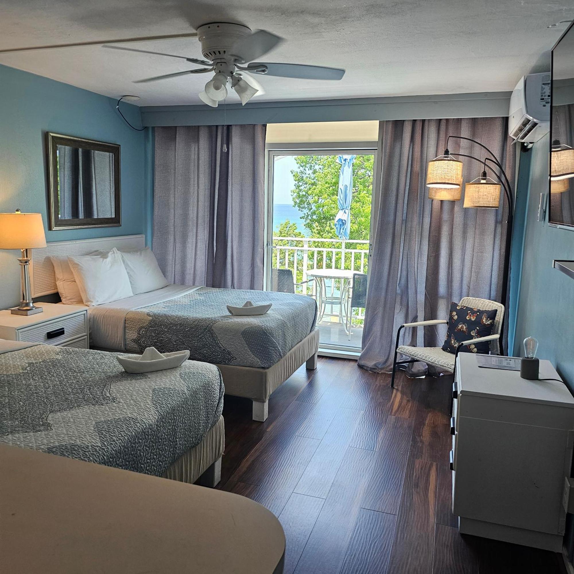 The Frederiksted Hotel Esterno foto